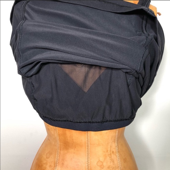 LULULEMON - EUC Shelf Bra Tank (12) - Picture 8 of 10